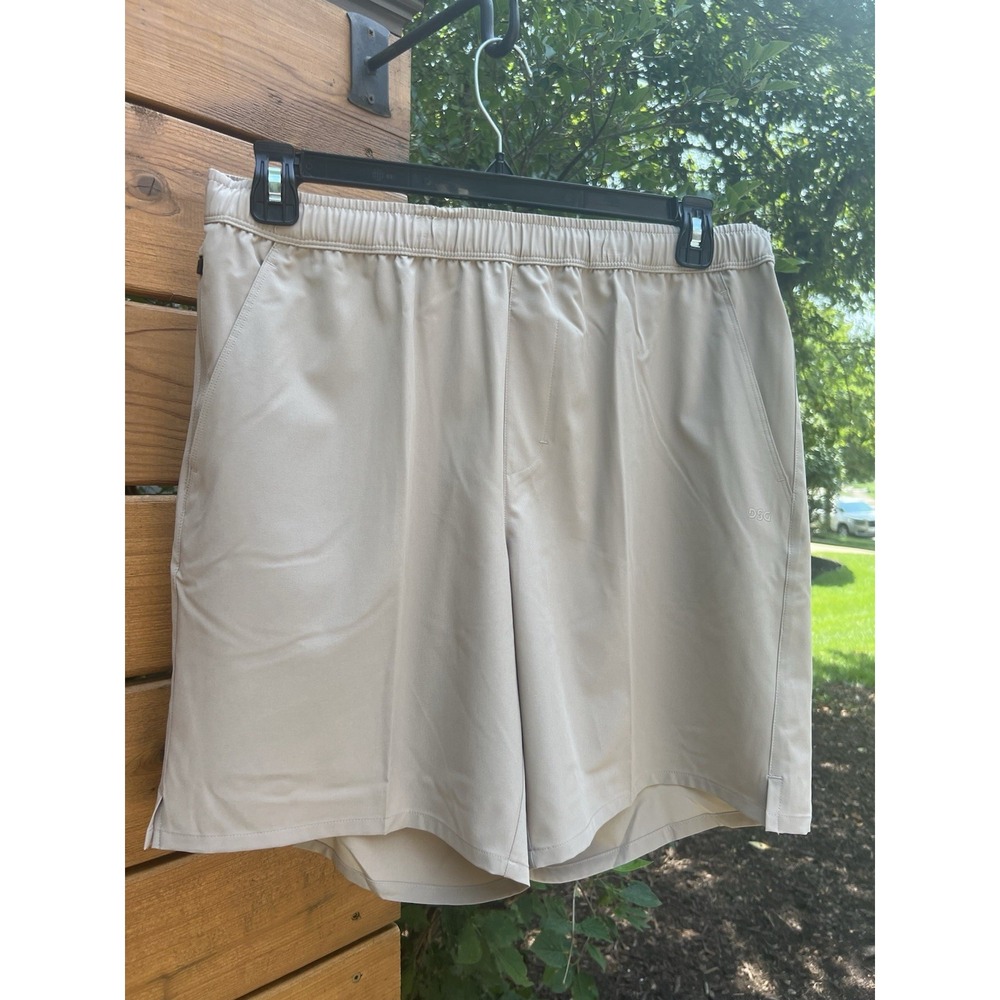 DSG Dicks Sporting Goods Agility Shorts Mens 8 Inseam Lightweight Khaki NWT Larg